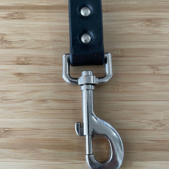 Black Leather Short Dog Leash ⭐️Made in USA ⭐️DogLa - Picture 4 of 9